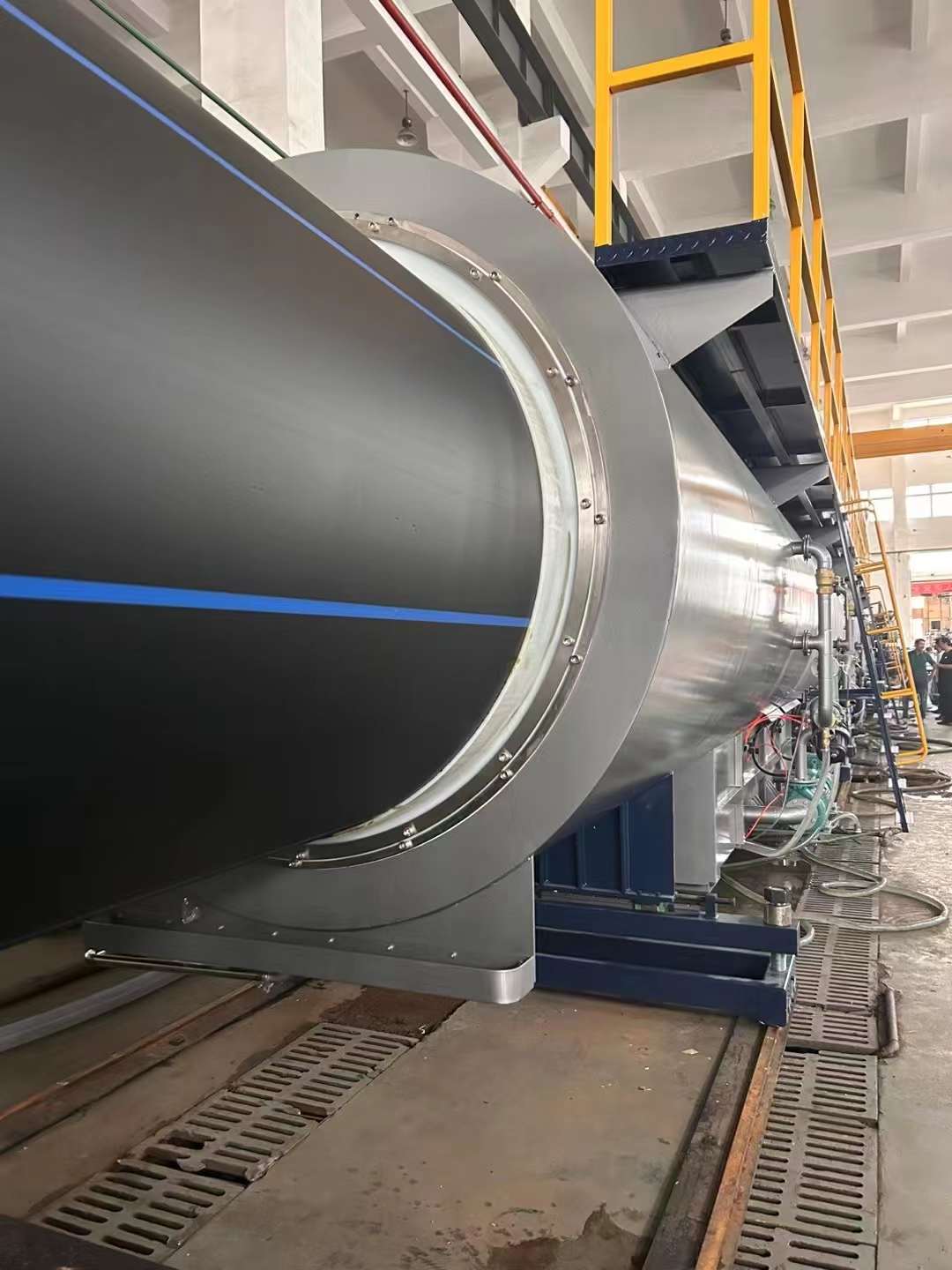 Uma nova linha de produção de extrusão PE1600 (SDR13.6) foi concluída com sucesso e aguarda entrega!