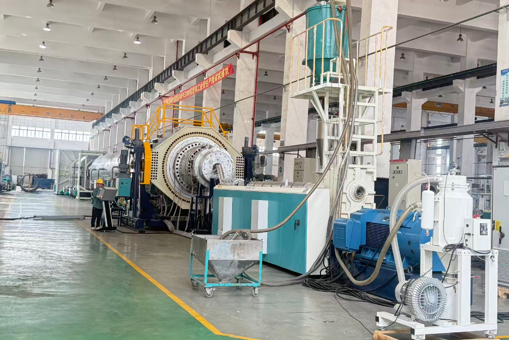 Fangli atualmente entregou com sucesso uma linha de produção de extrusão de tubo PE2000